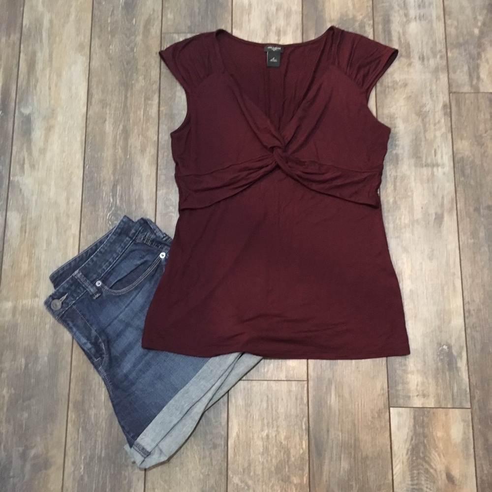 Ann Taylor burgundy cap sleeve top medium